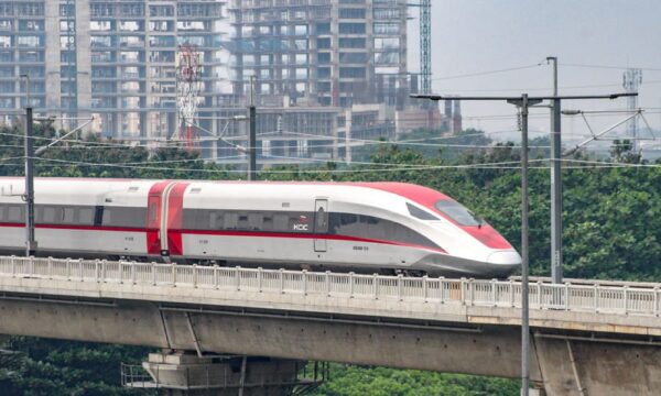 Teknologi Kereta Cepat : Mendorong Mobilitas Masa Depan